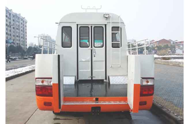 江淮6米10-11座柴油機(jī)電力工程車(國六)